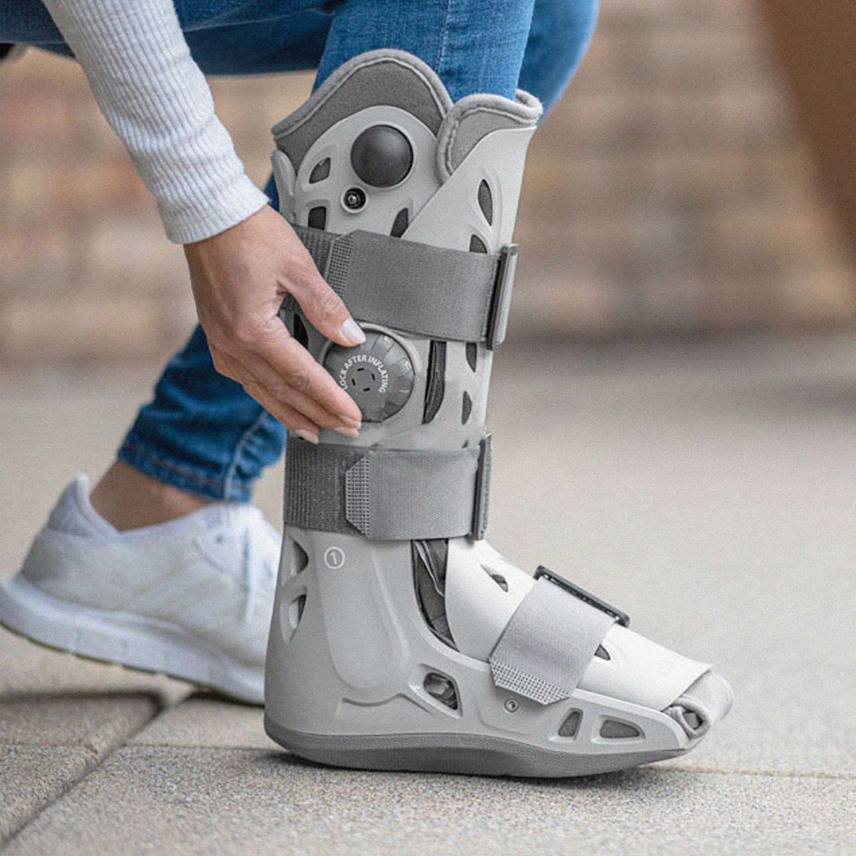 Walker Brace Walking Boot J673